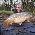 HERE IS JASON WALTERS WITH A STUNNING 23LB 4OZ MIRROR.