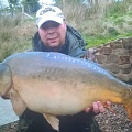 HERE IS ANDREW HAWKSWORTH WITH A 29LB 4oz MIRORR,CAUGHT FROM PEG 7.